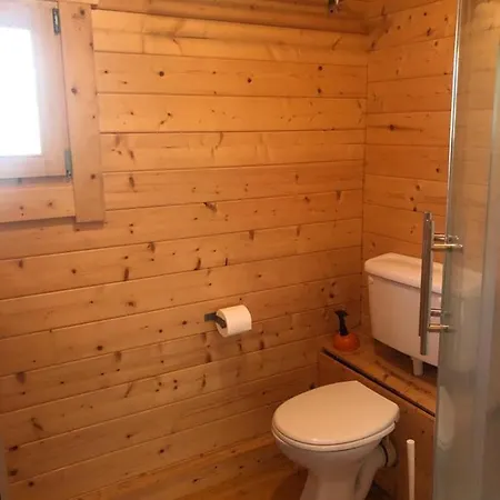 - Sleeps Up To 6 & Hot Tub تيبيراري