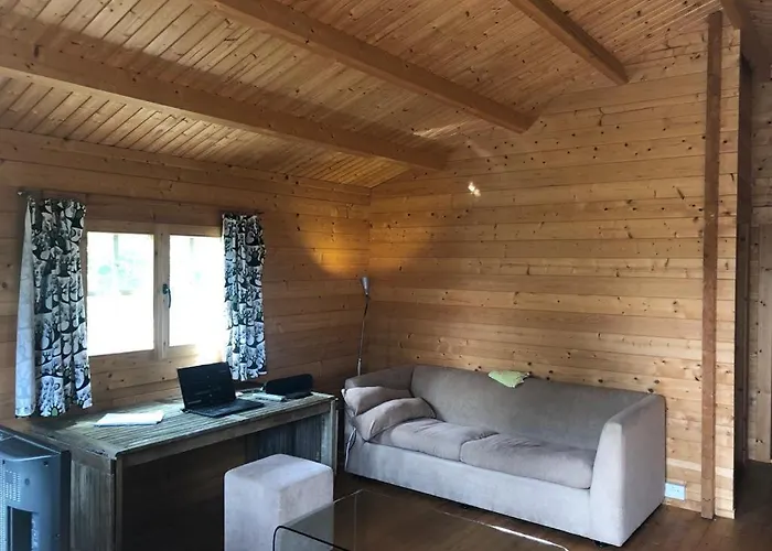 - Sleeps Up To 6 & Hot Tub * Типперэри